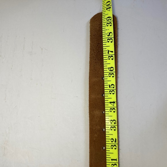 Old Navy 100% Leather Floral Embossed Stitched Chunky Belt Women M Brown 32-36 - Picture 7 of 8